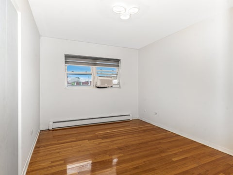 Tiny photo for 415 S Maple Avenue #202, Oak Park, IL 60302 (MLS # 12732569)