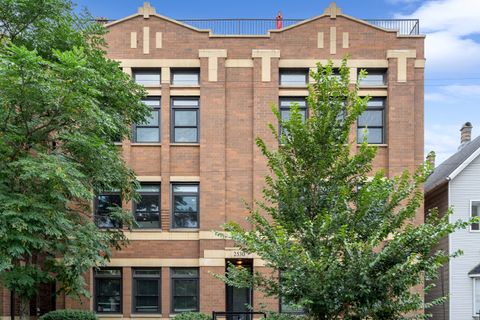 Photo of 2530 N ASHLAND Avenue #3S, Chicago, IL 60614 (MLS # 12618350)