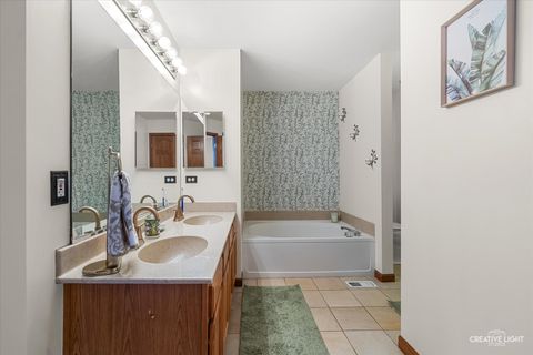 Tiny photo for 3204 Kennedy Court, Montgomery, IL 60538 (MLS # 12586277)