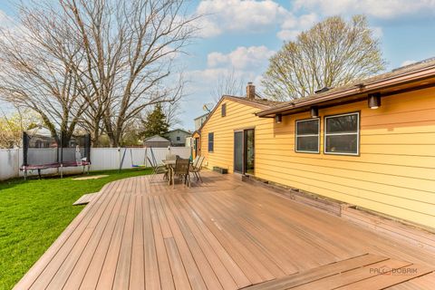Tiny photo for 521 Castlewood Lane, Buffalo Grove, IL 60089 (MLS # 12610814)