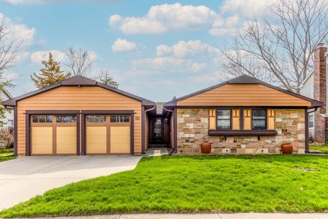 Tiny photo for 521 Castlewood Lane, Buffalo Grove, IL 60089 (MLS # 12610814)