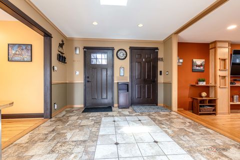 Tiny photo for 521 Castlewood Lane, Buffalo Grove, IL 60089 (MLS # 12610814)