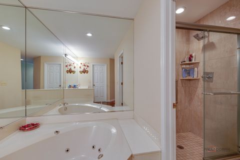 Tiny photo for 287 Willow Parkway, Buffalo Grove, IL 60089 (MLS # 12694315)