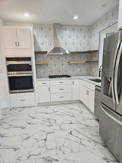 Tiny photo for 5402 N Mobile Avenue, Chicago, IL 60630 (MLS # 12597979)