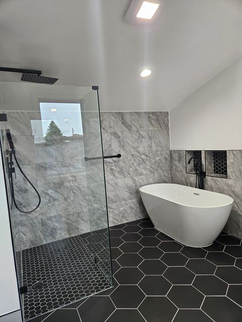 Tiny photo for 5402 N Mobile Avenue, Chicago, IL 60630 (MLS # 12597979)