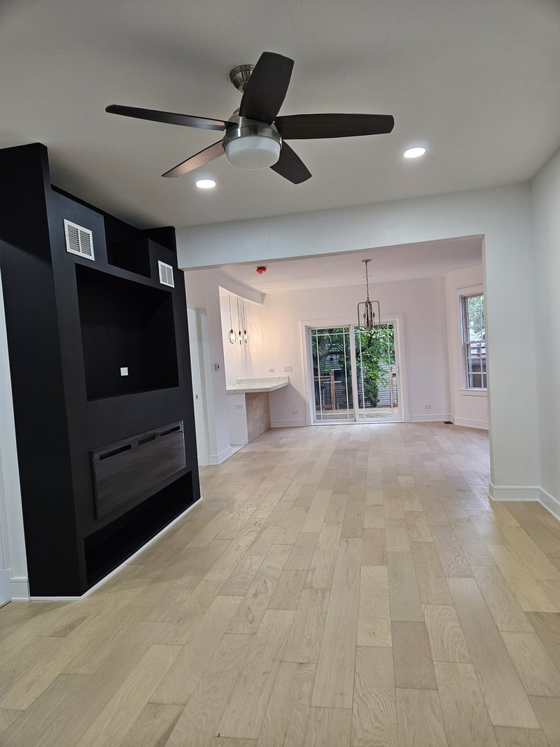 5402 N Mobile Avenue