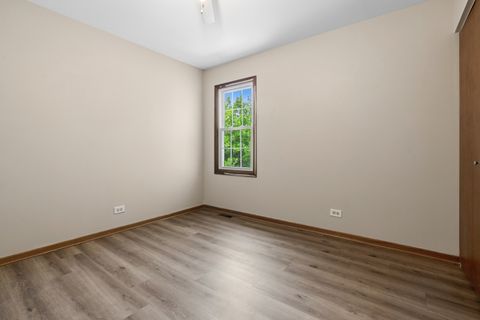 Tiny photo for 602 Country Lane, Des Plaines, IL 60016 (MLS # 12710182)
