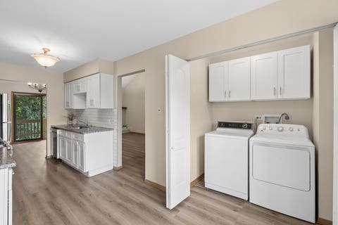 Tiny photo for 602 Country Lane, Des Plaines, IL 60016 (MLS # 12710182)