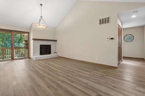 Tiny photo for 602 Country Lane, Des Plaines, IL 60016 (MLS # 12710182)