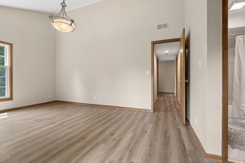 Tiny photo for 602 Country Lane, Des Plaines, IL 60016 (MLS # 12710182)