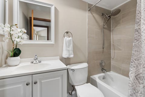Tiny photo for 602 Country Lane, Des Plaines, IL 60016 (MLS # 12710182)