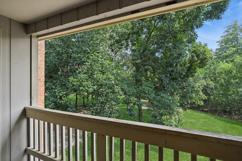 Tiny photo for 602 Country Lane, Des Plaines, IL 60016 (MLS # 12710182)