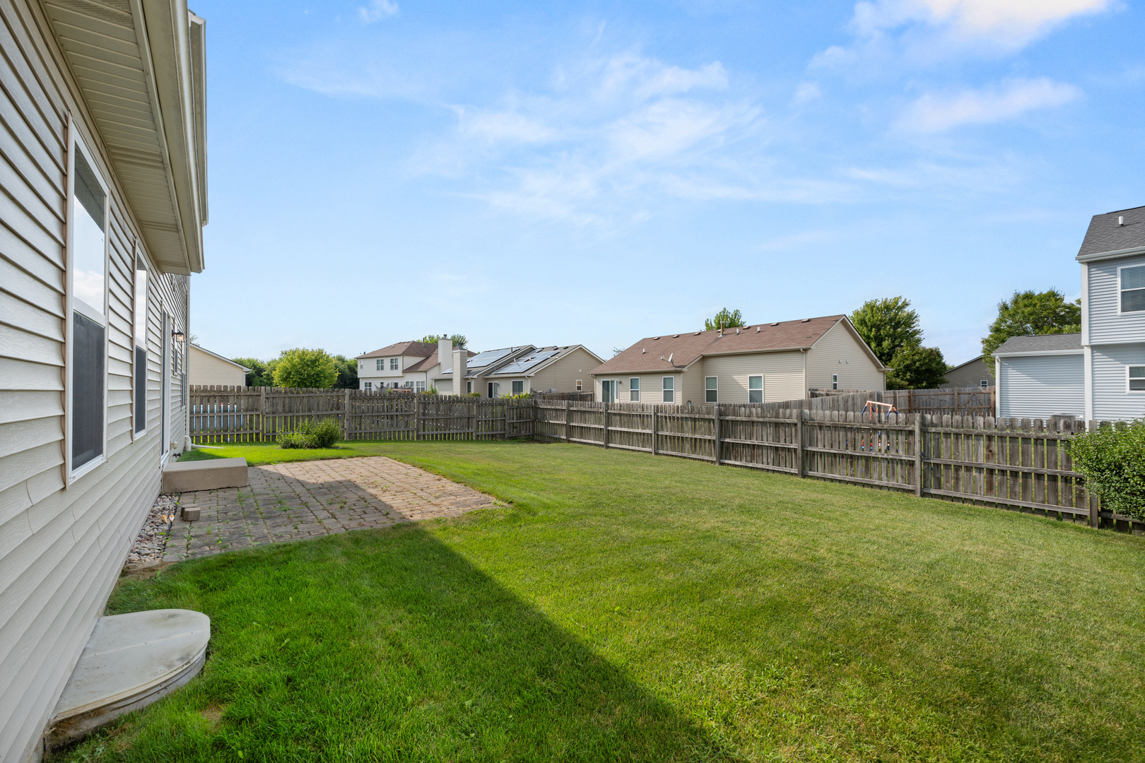 87 W Crabapple Avenue