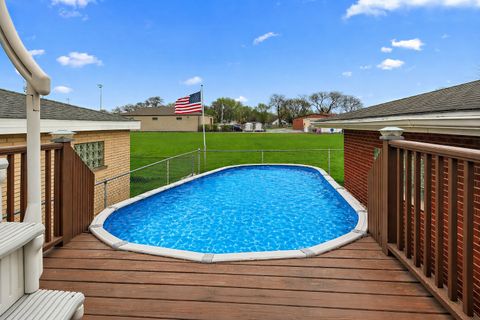Tiny photo for 9021 S Francisco Avenue, Evergreen Park, IL 60805 (MLS # 12626205)