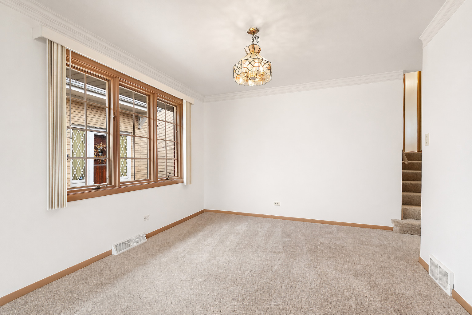 9021 S Francisco Avenue