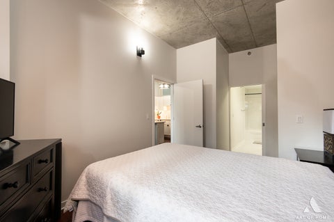 Tiny photo for 235 W Van Buren Street #2216, Chicago, IL 60607 (MLS # 12703818)