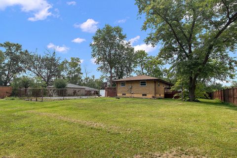 Tiny photo for 1400 Eunice Avenue, Joliet, IL 60433 (MLS # 12459958)