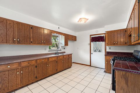 Tiny photo for 1400 Eunice Avenue, Joliet, IL 60433 (MLS # 12459958)