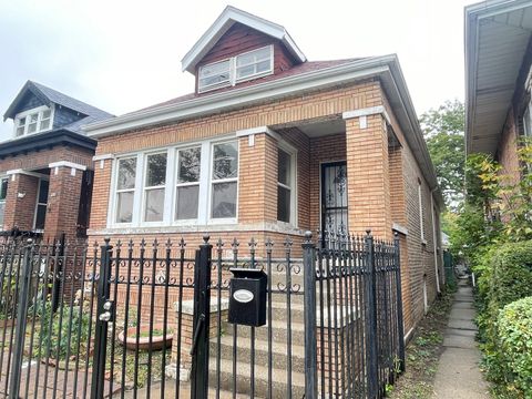 Tiny photo for 5626 S Maplewood Avenue, Chicago, IL 60629 (MLS # 12501702)