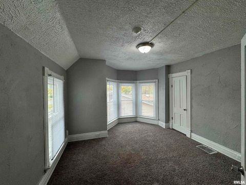 Tiny photo for 1007 29TH Street, Moline, IL 61265 (MLS # QC4266562)