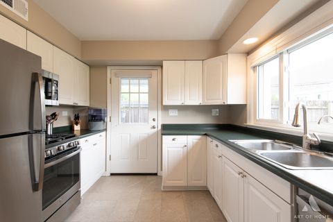 Tiny photo for Downers Grove, IL 60515 (MLS # 12615400)