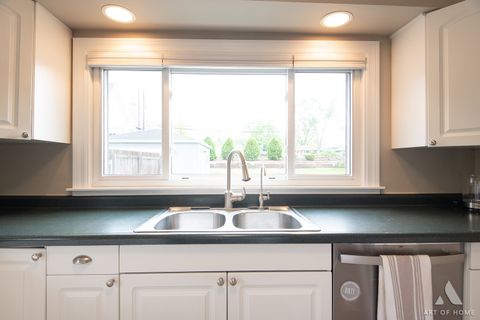 Tiny photo for Downers Grove, IL 60515 (MLS # 12615400)