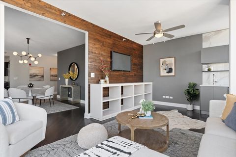 Tiny photo for 435 W Erie Street #1801, Chicago, IL 60654 (MLS # 12623607)