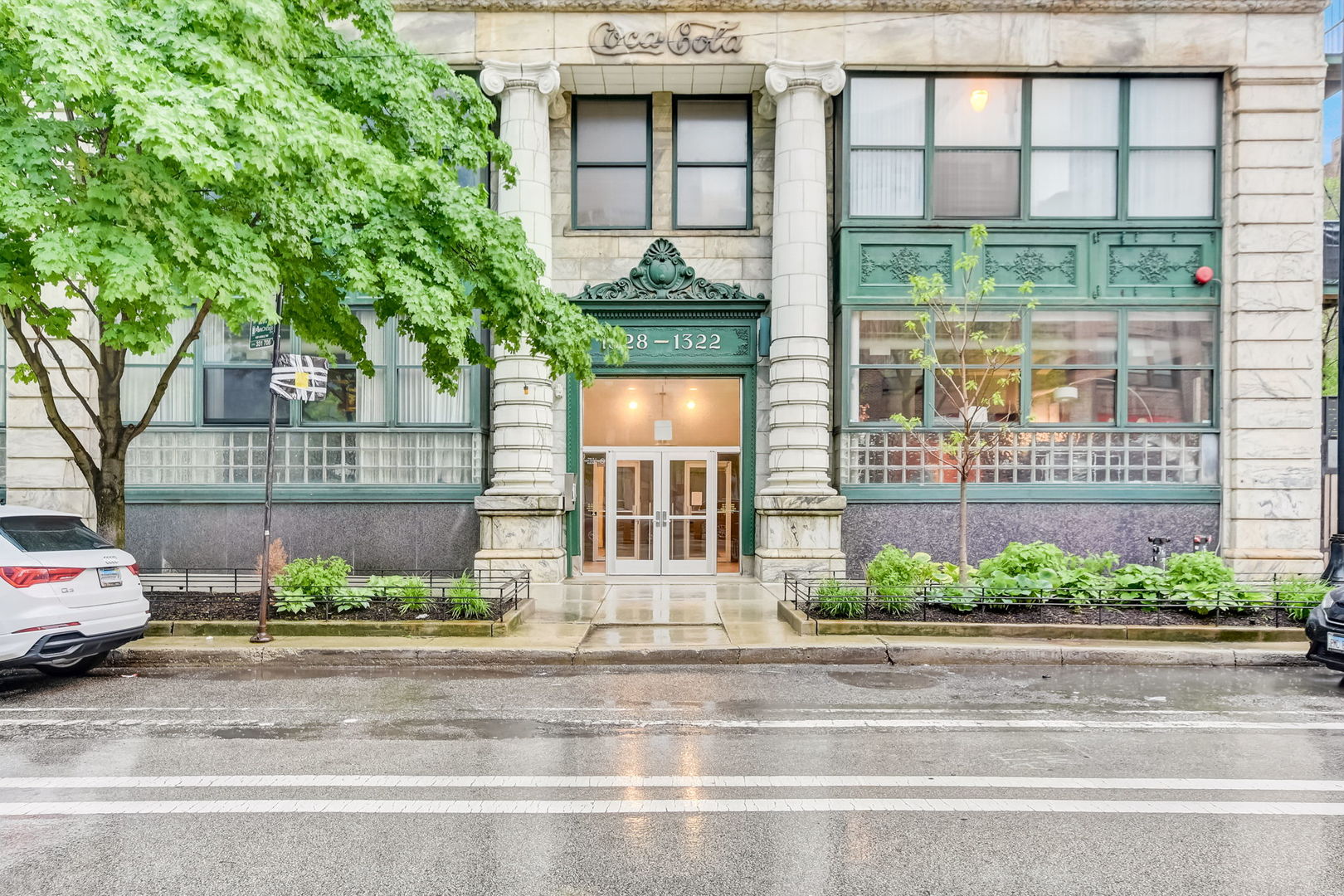 1322 S Wabash Avenue 407