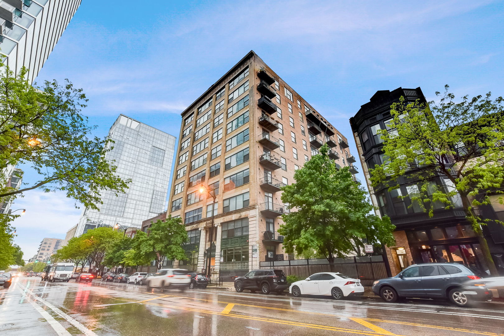 1322 S Wabash Avenue 407