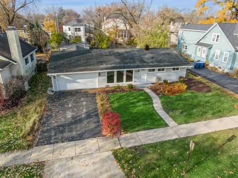 Tiny photo for 1030 Chestnut Street, Deerfield, IL 60015 (MLS # 12596015)