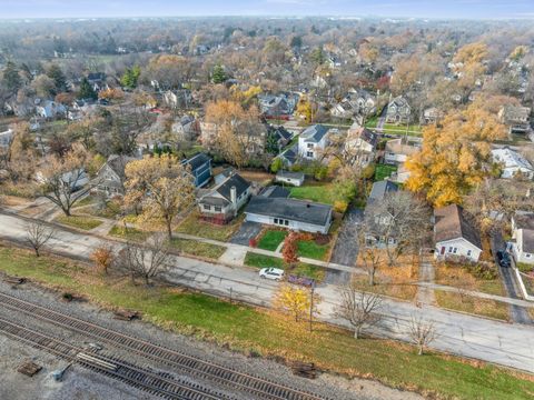 Tiny photo for 1030 Chestnut Street, Deerfield, IL 60015 (MLS # 12596015)