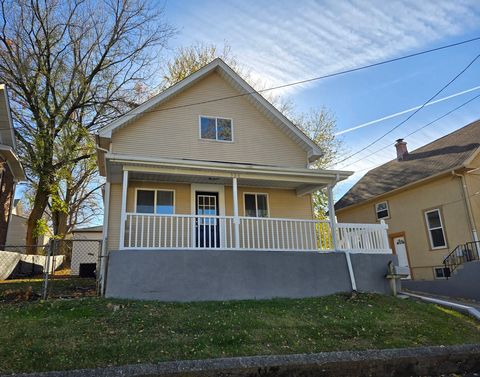 Tiny photo for 324 Rosewood Avenue, Aurora, IL 60505 (MLS # 12516612)