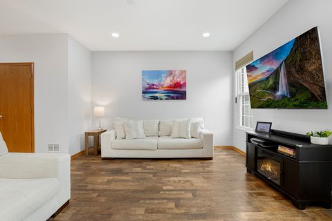 Tiny photo for 6577 Pine Lake Drive, Tinley Park, IL 60477 (MLS # 12597440)