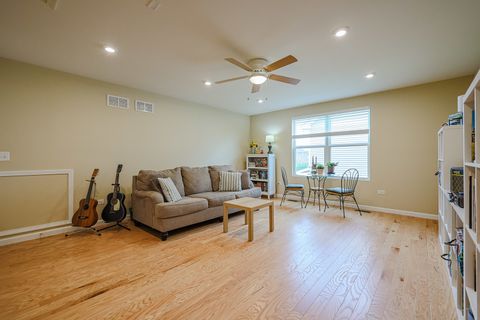 Tiny photo for 580 N Highlander Way, Addison, IL 60101 (MLS # 12424926)