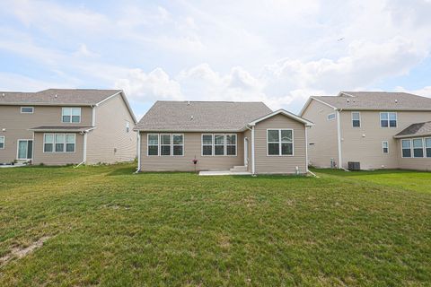 Tiny photo for 580 N Highlander Way, Addison, IL 60101 (MLS # 12424926)