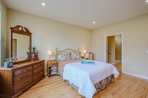 Tiny photo for 580 N Highlander Way, Addison, IL 60101 (MLS # 12424926)