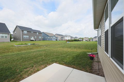 Tiny photo for 580 N Highlander Way, Addison, IL 60101 (MLS # 12424926)