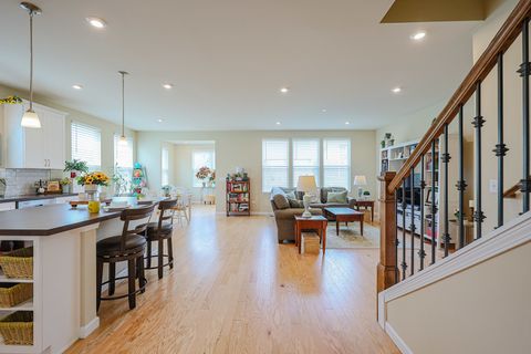 Tiny photo for 580 N Highlander Way, Addison, IL 60101 (MLS # 12424926)