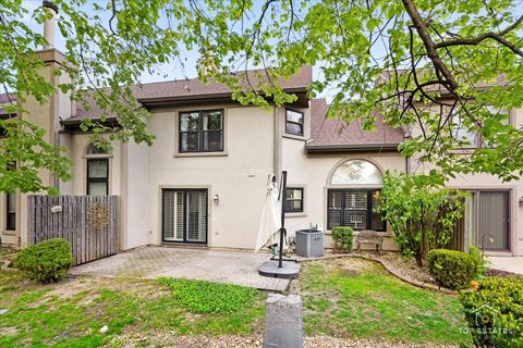 Tiny photo for 28 Ascot Circle, Schaumburg, IL 60194 (MLS # 12468418)