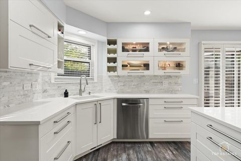 Tiny photo for 28 Ascot Circle, Schaumburg, IL 60194 (MLS # 12468418)