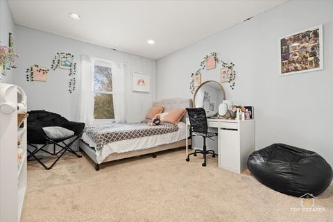 Tiny photo for 28 Ascot Circle, Schaumburg, IL 60194 (MLS # 12468418)