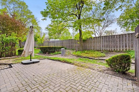 Tiny photo for 28 Ascot Circle, Schaumburg, IL 60194 (MLS # 12468418)