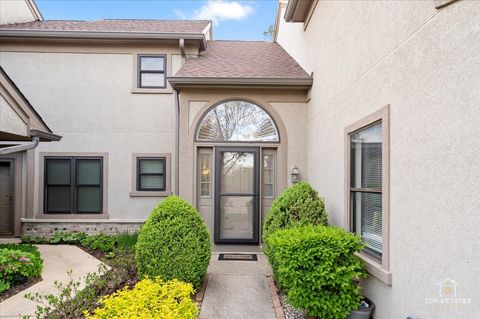 Tiny photo for 28 Ascot Circle, Schaumburg, IL 60194 (MLS # 12468418)