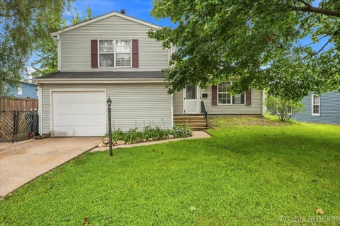 Photo of 1845 Birch Lane, Aurora, IL 60506 (MLS # 12697462)