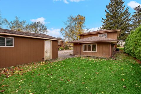 A home in Oak Forest