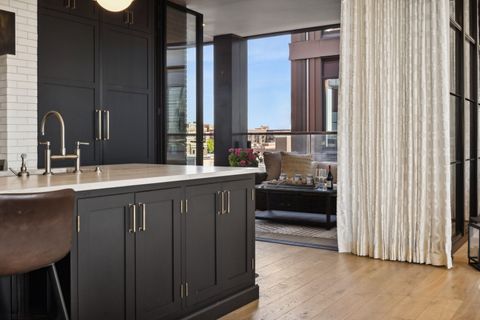 Tiny photo for 1109 W WASHINGTON Boulevard #6D, Chicago, IL 60607 (MLS # 12598930)