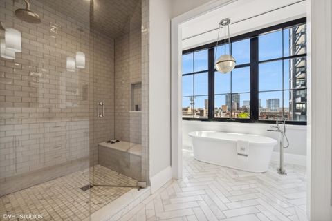 Tiny photo for 1109 W WASHINGTON Boulevard #6D, Chicago, IL 60607 (MLS # 12598930)