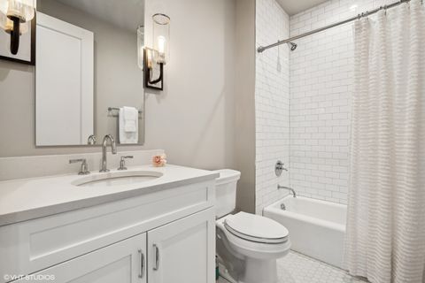 Tiny photo for 1109 W WASHINGTON Boulevard #6D, Chicago, IL 60607 (MLS # 12598930)