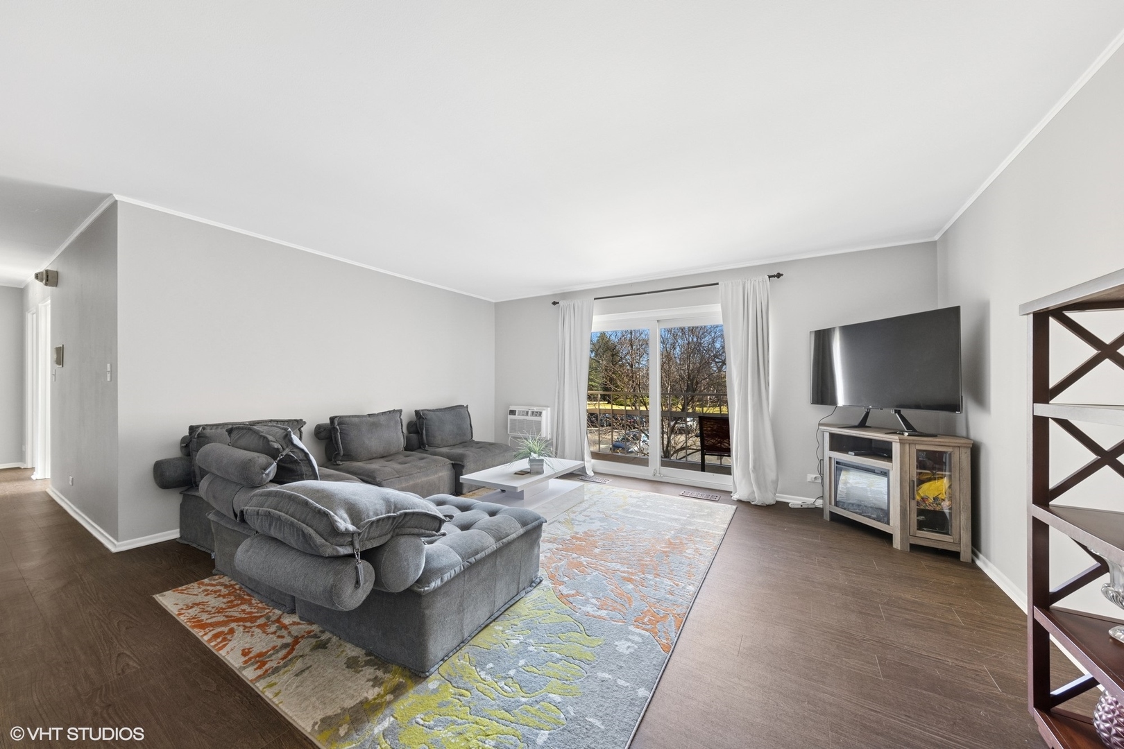 300 Claymoor Road 2E