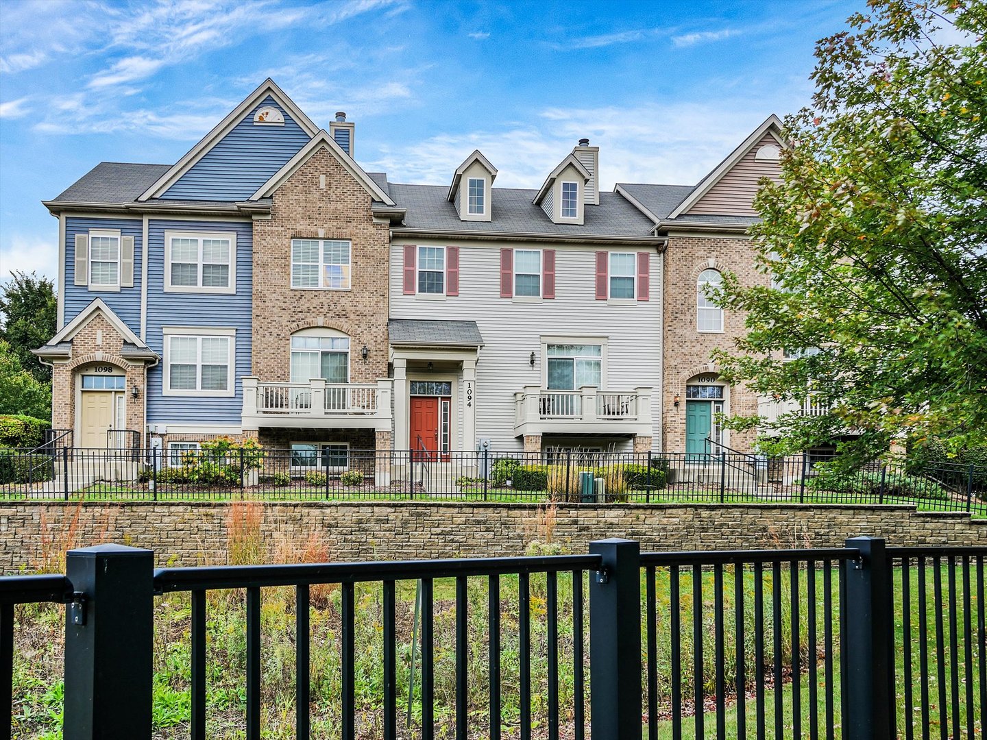 1090 Maubert Court